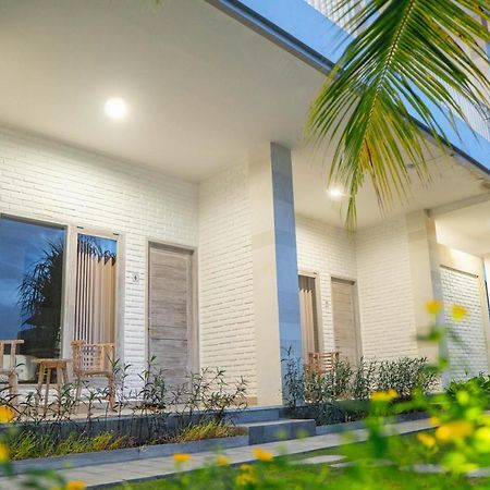 Berawa Dini Guesthouse Canggu Eksteriør billede