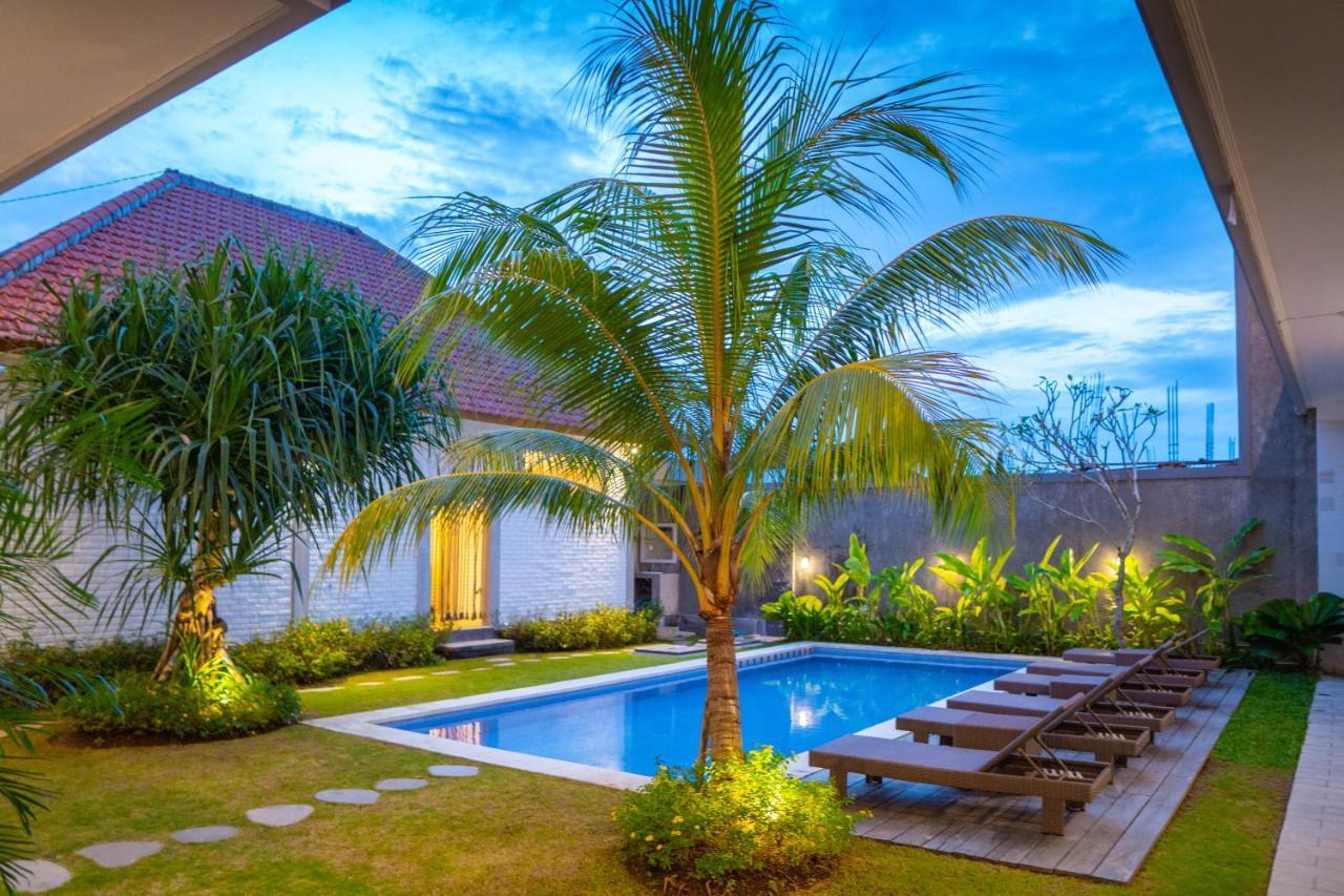 Berawa Dini Guesthouse Canggu Eksteriør billede