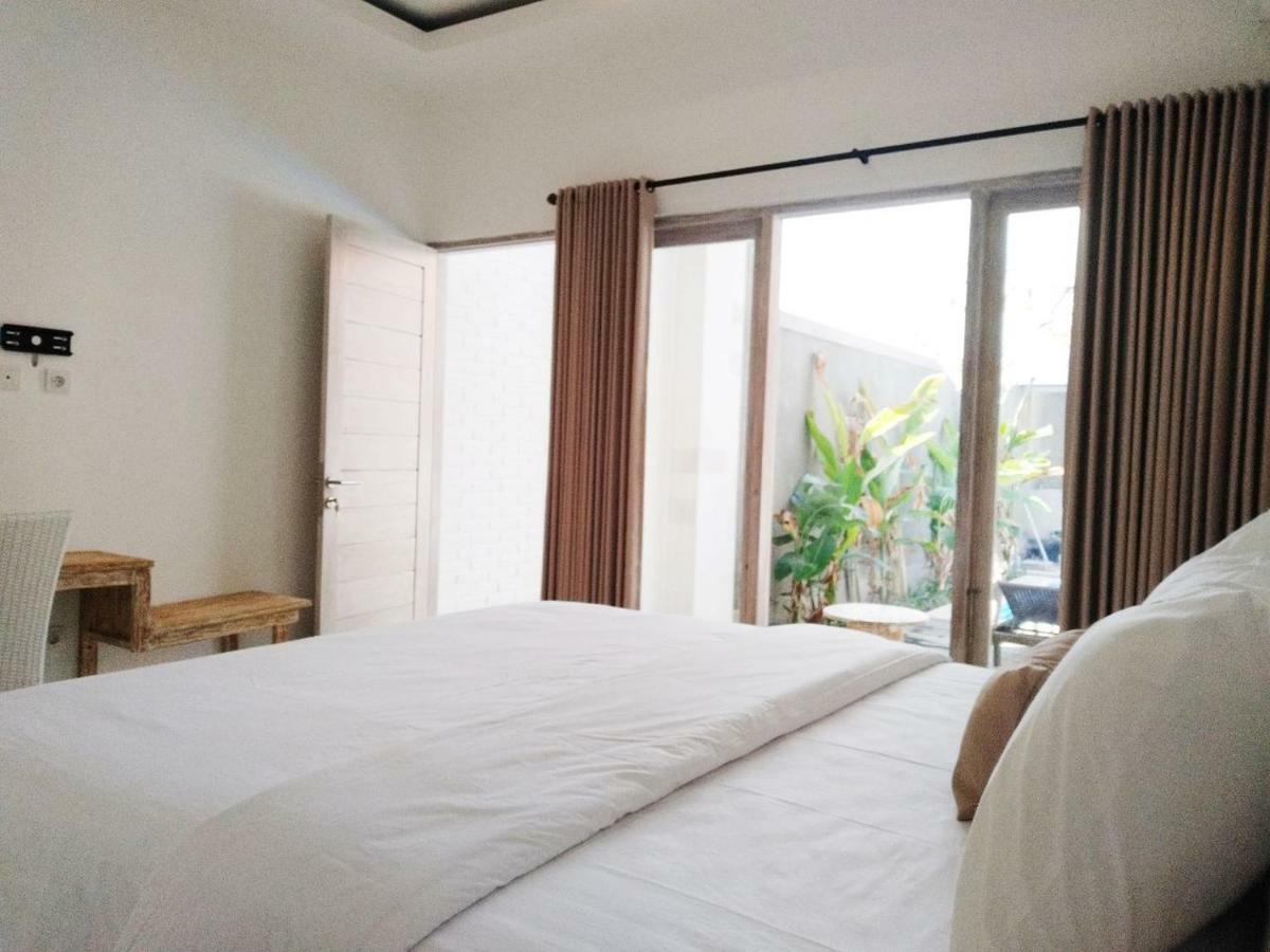 Berawa Dini Guesthouse Canggu Eksteriør billede