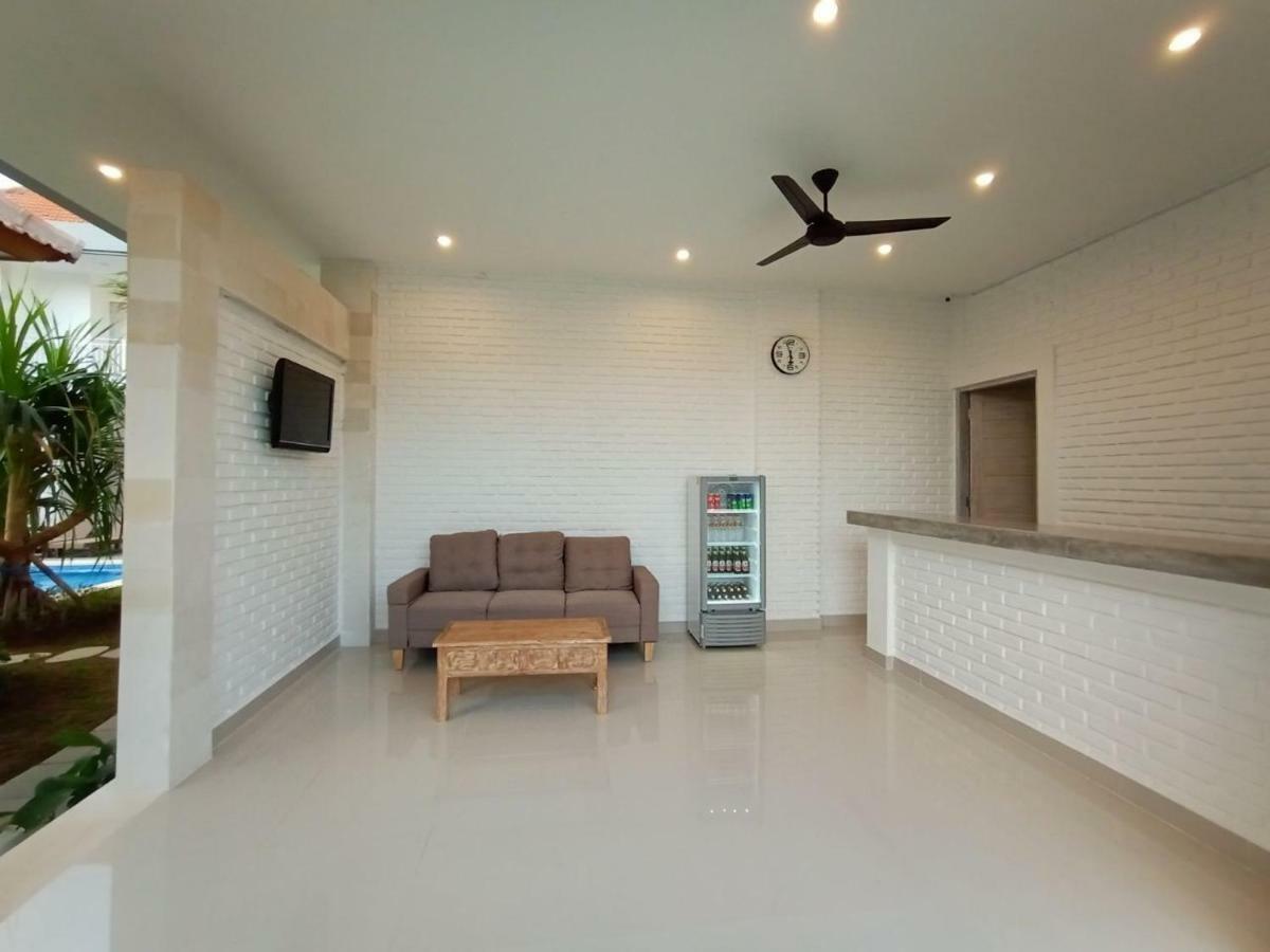 Berawa Dini Guesthouse Canggu Eksteriør billede